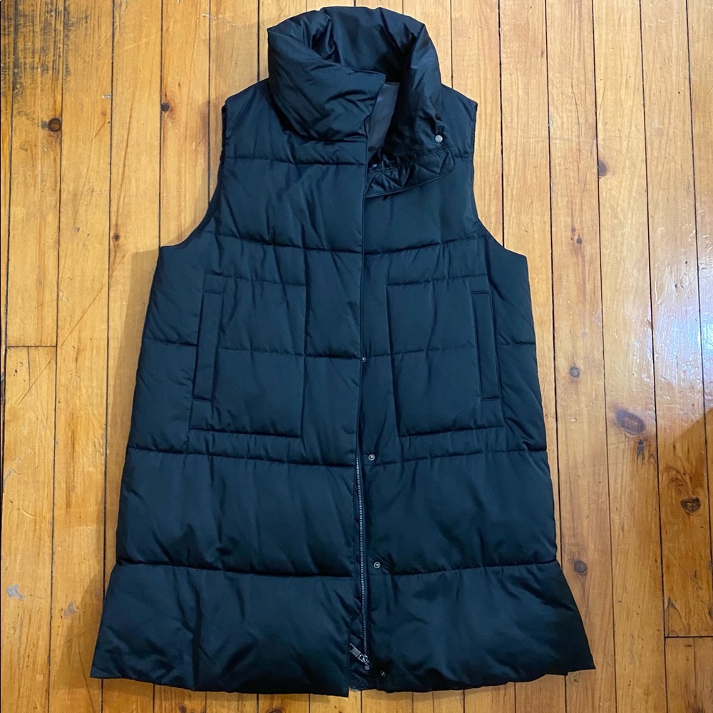 Long down vest by Massimo Dutti